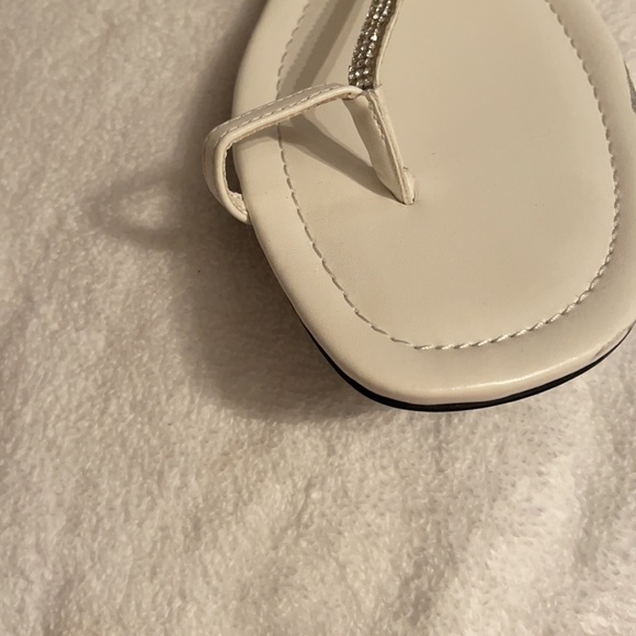 Zara/t-strap tie sandal w/rhinestone trim SZ49/US9 - Picture 8 of 8